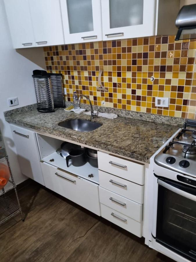 Apto Terreo 50 Metros Da Praia Do Гуаружа Екстериор снимка